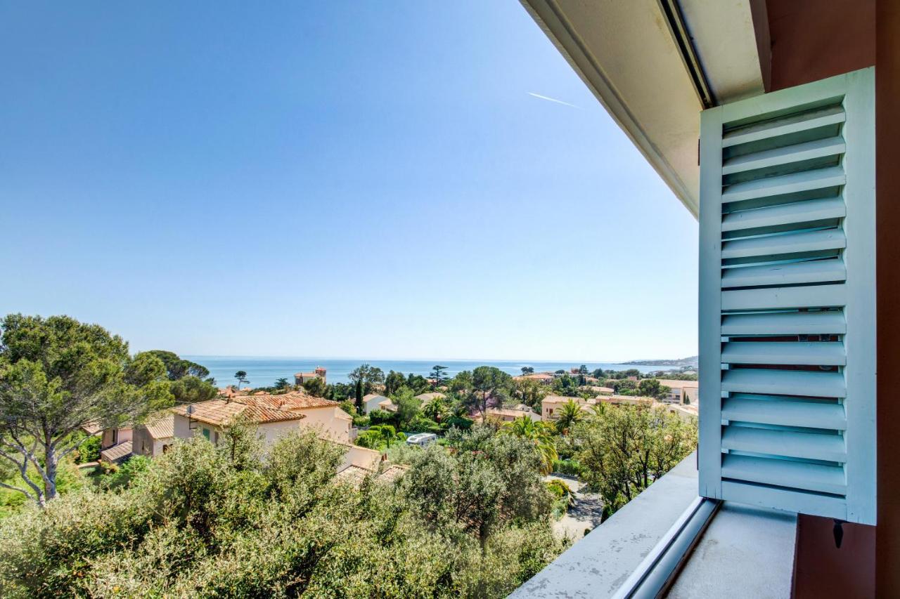 Vacanceole - Les Calanques Du Parc Frejus Bagian luar foto